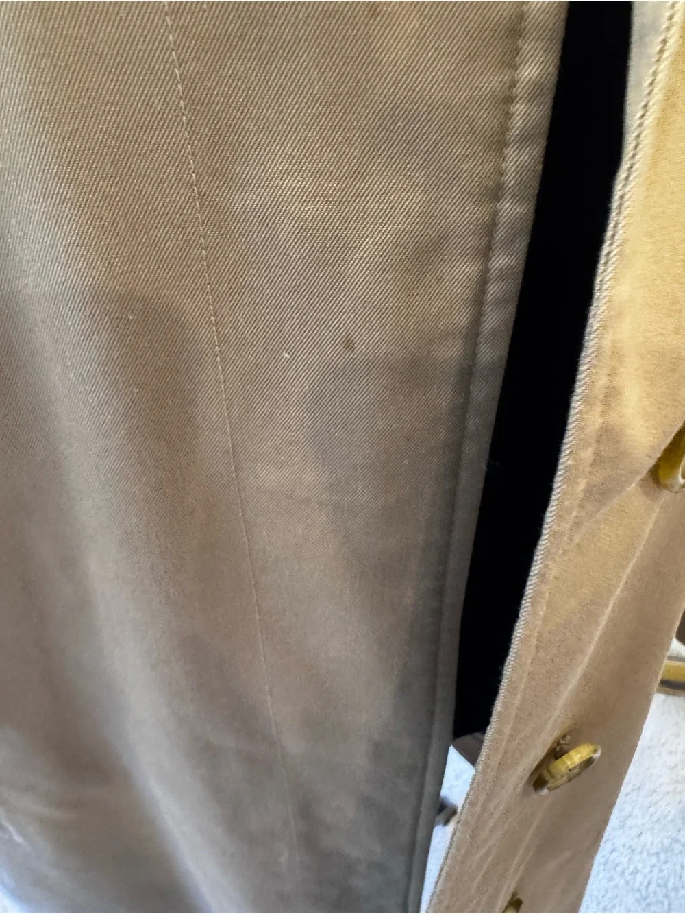 Burberry Beige Trench Coat with Signature Checked Lining - Picture 3 of 7